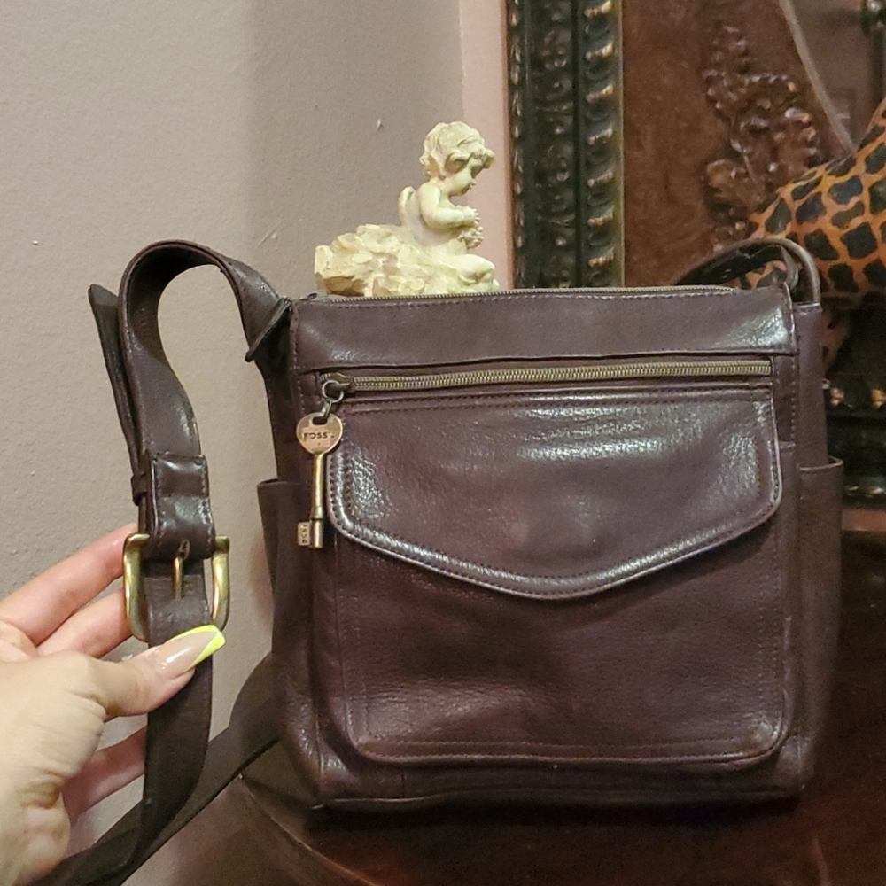 Fossil purse